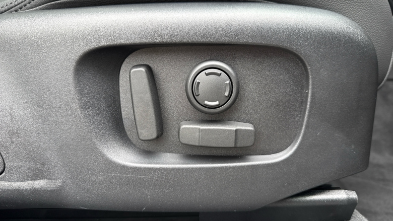 Land Rover Range Rover Velar 2.0 P400e Dynamic SE 5dr Auto Estate